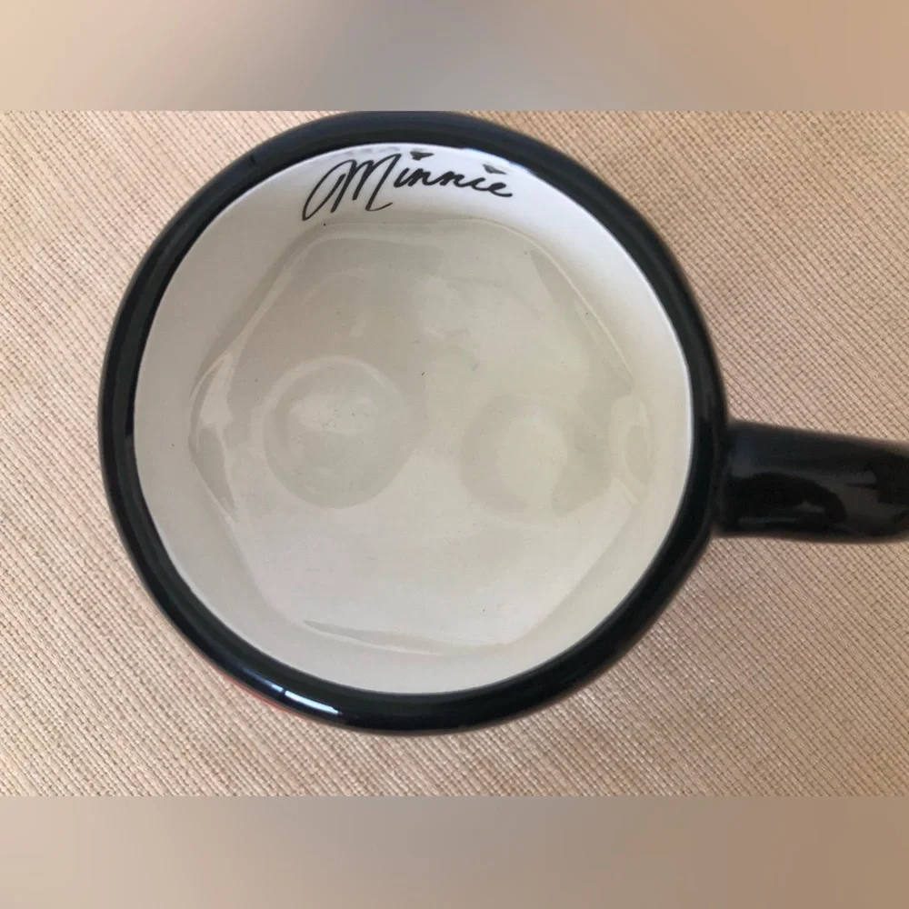 Disney World Minnie Mouse half body / skirt legs mug NWT - Picture 8 of 16